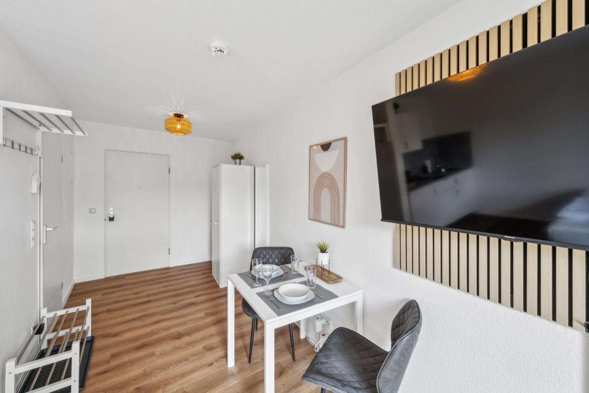 Andriss - Study & Work Apartments - Wifi - Kitchen Кайзерслаутерн Екстериор снимка